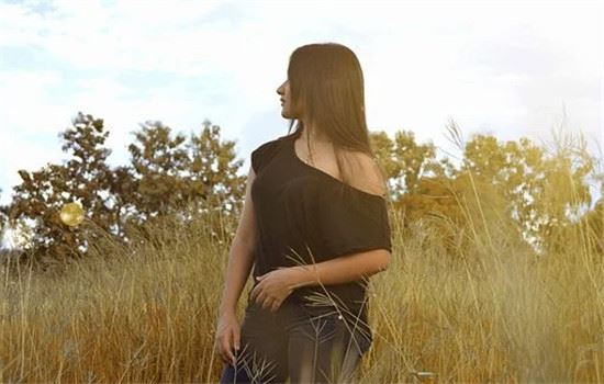 瘦腿运动必须每天做吗,床上瘦腿运动有哪些 瘦腿 第5张-瘦瘦减肥网 瘦腿运动必须每天做吗,床上瘦腿运动有哪些 瘦腿 第5张