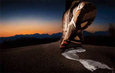 骑动感单车穿什么鞋子，选合适的硬底的运动鞋 骑车减肥 第3张