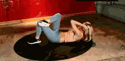 怎样练出马甲线,5个动作专减大肚腩练出马甲线 减肚子 第2张-瘦瘦减肥网 怎样练出马甲线,5个动作专减大肚腩练出马甲线 减肚子 第2张