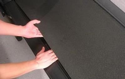 跑步机润滑油怎么加,给跑带加润滑油也有讲究 跑步减肥 第3张-瘦瘦减肥网 跑步机润滑油怎么加,给跑带加润滑油也有讲究 跑步减肥 第3张