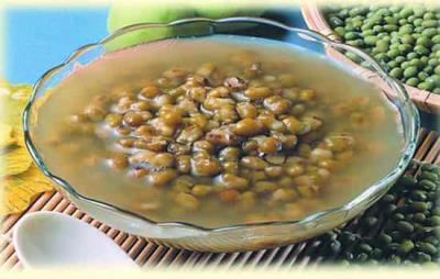 喝绿豆汤能减肥吗,夏季推荐绿豆汤减肥法 减肥方法 第4张-瘦瘦减肥网 喝绿豆汤能减肥吗,夏季推荐绿豆汤减肥法 减肥方法 第4张