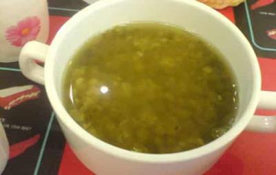 喝绿豆汤能减肥吗,夏季推荐绿豆汤减肥法 减肥方法 第5张-瘦瘦减肥网 喝绿豆汤能减肥吗,夏季推荐绿豆汤减肥法 减肥方法 第5张