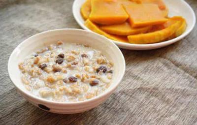 水肿型肥胖吃什么食物,水肿胖的10大克星食物 关于肥胖 第3张-瘦瘦减肥网 水肿型肥胖吃什么食物,水肿胖的10大克星食物 关于肥胖 第3张