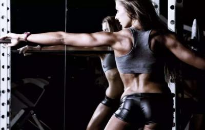 女生练胸肌会丰胸吗,胸肌令你胸部大的自然 丰胸 第2张-瘦瘦减肥网 女生练胸肌会丰胸吗,胸肌令你胸部大的自然 丰胸 第2张