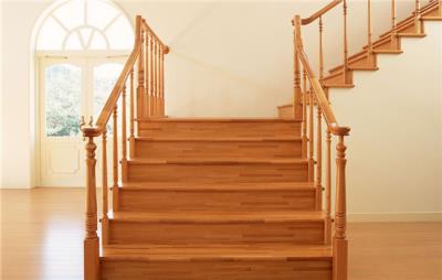 爬楼梯的好处和坏处,最大好处能锻炼心肺和减肥 减肥 第3张-瘦瘦减肥网 爬楼梯的好处和坏处,最大好处能锻炼心肺和减肥 减肥 第3张