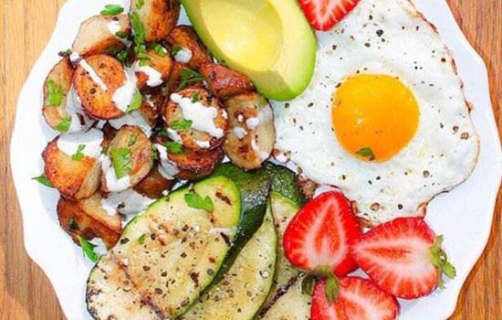 运动减肥如何控制饮食,运动减肥前吃什么最好 运动减肥 第2张-瘦瘦减肥网 运动减肥如何控制饮食,运动减肥前吃什么最好 运动减肥 第2张