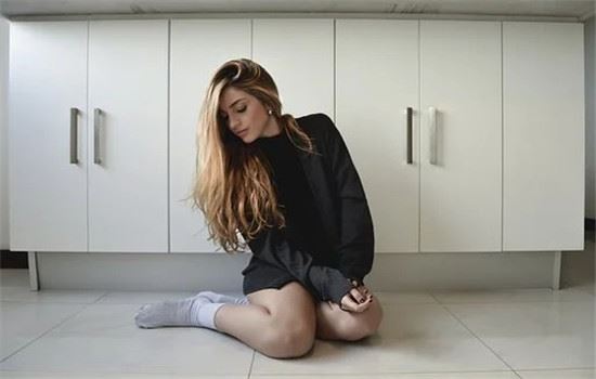 瘦腿运动前需要拉伸吗,简单有效的办公室瘦腿运动 瘦腿 第2张-瘦瘦减肥网 瘦腿运动前需要拉伸吗,简单有效的办公室瘦腿运动 瘦腿 第2张