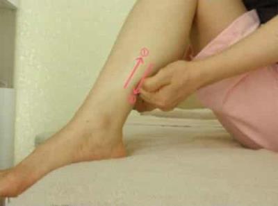 如何瘦小腿最快有效,睡前十分钟按摩减腿围的方法 按摩减肥 第2张-瘦瘦减肥网 如何瘦小腿最快有效,睡前十分钟按摩减腿围的方法 按摩减肥 第2张