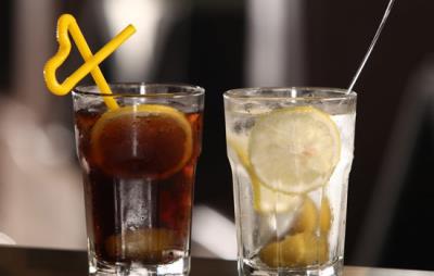 喝碳酸饮料会胖吗，长期大量喝不仅发胖还伤身 减肥 第2张