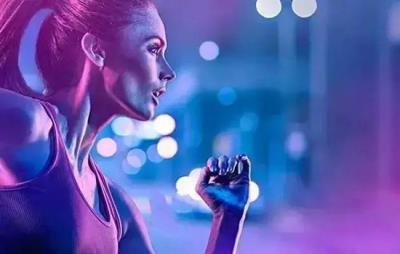 秋冬跑步注意事项,天气转冷跑步必知的小贴士 跑步减肥 第5张-瘦瘦减肥网 秋冬跑步注意事项,天气转冷跑步必知的小贴士 跑步减肥 第5张