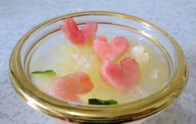 晚上吃西瓜会长胖吗，夏季西瓜可口也别乱吃 饮食减肥 第5张