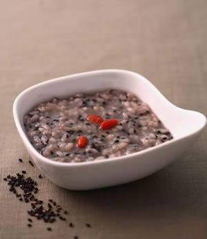 十大夏天瘦身养生粥谱大全决定你十年后的美与丑 减肥 第2张-瘦瘦减肥网 十大夏天瘦身养生粥谱大全决定你十年后的美与丑 减肥 第2张