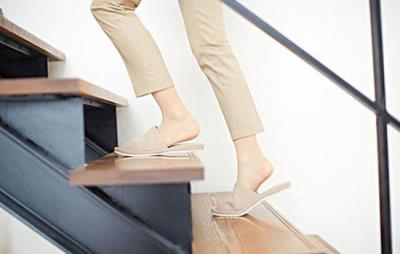 爬楼梯可以瘦哪里,冬季巧爬楼梯瘦腿减肚子样样行 瘦腿 第2张-瘦瘦减肥网 爬楼梯可以瘦哪里,冬季巧爬楼梯瘦腿减肚子样样行 瘦腿 第2张