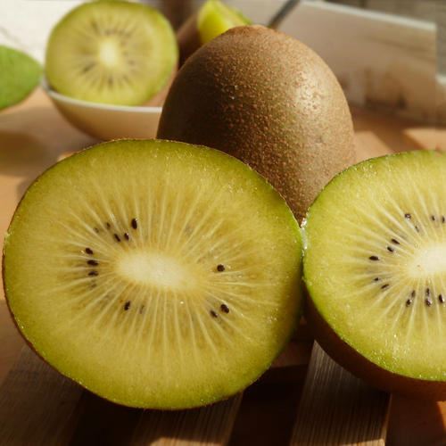 黄金果猕猴桃的热量(奇异果黄金果怎么剥) 减肥 第2张