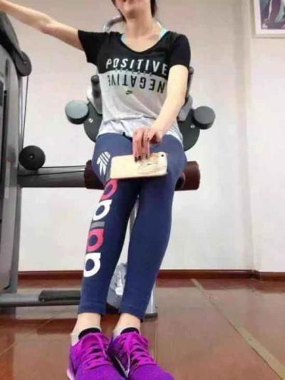 新美腿标准i6腿，想要修炼i6腿怎么做 瘦腿 第1张