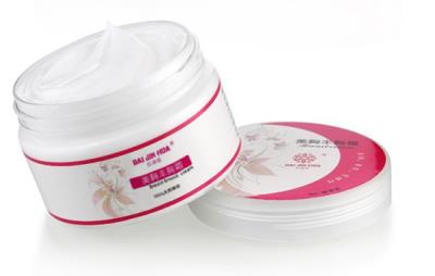 丰胸霜真的有效果吗，最好配合按摩并长期坚持 丰胸 第2张