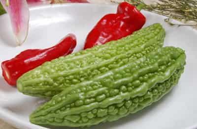 苦瓜减肥的功效和作用,四道苦瓜清脂减肥食谱 减肥食谱 第1张-瘦瘦减肥网 苦瓜减肥的功效和作用,四道苦瓜清脂减肥食谱 减肥食谱 第1张