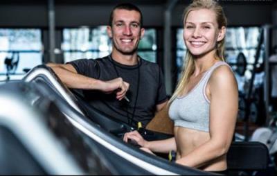 新手跑步机健身计划,新手去健身房跑步到底该怎么跑 跑步减肥 第2张-瘦瘦减肥网 新手跑步机健身计划,新手去健身房跑步到底该怎么跑 跑步减肥 第2张