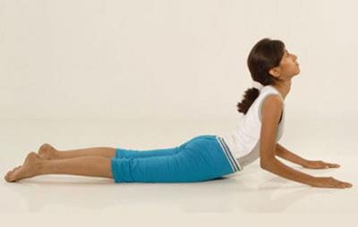 瑜伽瘦肚子动作,四套动作减去腹部赘肉 瑜伽减肥 第4张-瘦瘦减肥网 瑜伽瘦肚子动作,四套动作减去腹部赘肉 瑜伽减肥 第4张