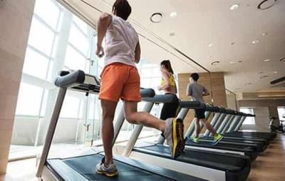 在跑步机上走路能减肥吗,想减肥得快走不能慢走 跑步减肥 第4张-瘦瘦减肥网 在跑步机上走路能减肥吗,想减肥得快走不能慢走 跑步减肥 第4张