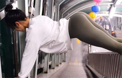 深蹲的好处和坏处，深蹲最大好处在于翘臀瘦腿 瘦腿 第3张