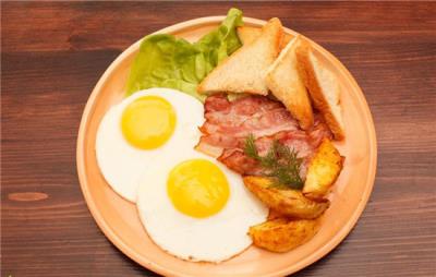 健身晚上吃鸡蛋好吗，不宜太晚6点之前可把鸡蛋作晚餐 饮食减肥 第2张