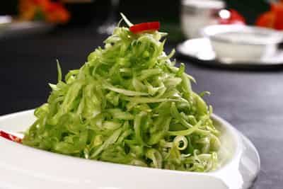 秋季芹菜瘦身减肥食谱，教你如何养生并减肥瘦身 减肥食谱 第3张