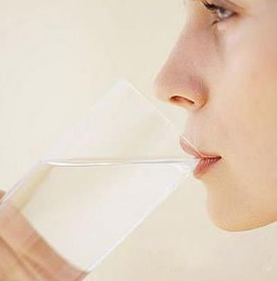 懒人最快的减肥方法,每天喝热水速瘦一圈 懒人减肥 第1张-瘦瘦减肥网 懒人最快的减肥方法,每天喝热水速瘦一圈 懒人减肥 第1张