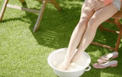 白醋泡脚可以减肥吗,寒冬醋泡脚减肥法值得推荐 减肥方法 第4张-瘦瘦减肥网 白醋泡脚可以减肥吗,寒冬醋泡脚减肥法值得推荐 减肥方法 第4张