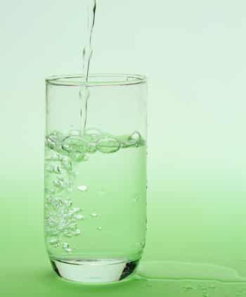 夏天多喝水能减肥吗,看超级懒人如何减肥法 懒人减肥 第3张-瘦瘦减肥网 夏天多喝水能减肥吗,看超级懒人如何减肥法 懒人减肥 第3张