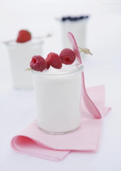 怎么喝酸奶既减肥又丰胸的秘诀,最快瘦出好身材的方法 丰胸 第1张-瘦瘦减肥网 怎么喝酸奶既减肥又丰胸的秘诀,最快瘦出好身材的方法 丰胸 第1张