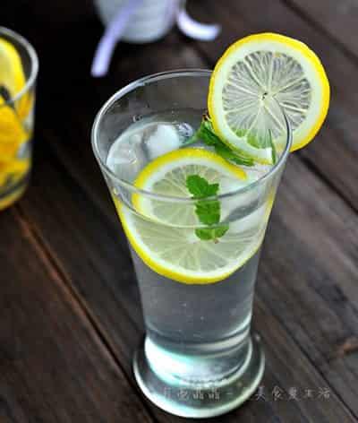 春季自制减肥排毒茶饮,养颜祛斑美白一步搞定 减肥饮品 第1张-瘦瘦减肥网 春季自制减肥排毒茶饮,养颜祛斑美白一步搞定 减肥饮品 第1张