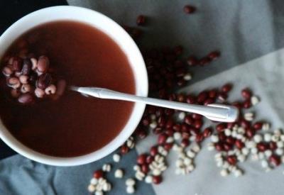 薏米红豆粥的功效与做法,红豆粥减肥法月瘦5斤 减肥方法 第4张-瘦瘦减肥网 薏米红豆粥的功效与做法,红豆粥减肥法月瘦5斤 减肥方法 第4张