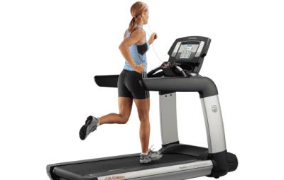 跑步机跑带偏了怎么调整，跑步机跑带过松或过紧都不宜 跑步减肥 第1张