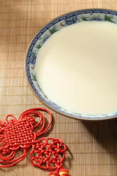 喝豆浆可以丰胸吗，日常食疗丰胸方法大推荐 丰胸 第1张