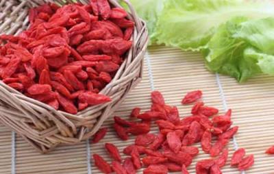 枸杞泡水喝能减肥吗,秋冬巧用枸杞减肥法 减肥方法 第8张-瘦瘦减肥网 枸杞泡水喝能减肥吗,秋冬巧用枸杞减肥法 减肥方法 第8张