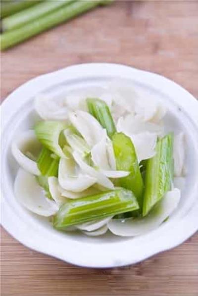 女明星最爱的健康减肥食谱,快速甩脂减肥不易反弹 减肥食谱 第6张-瘦瘦减肥网 女明星最爱的健康减肥食谱,快速甩脂减肥不易反弹 减肥食谱 第6张