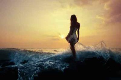 瘦肚子的动作，几个床上锻炼动作轻松减小腹 减肚子 第3张