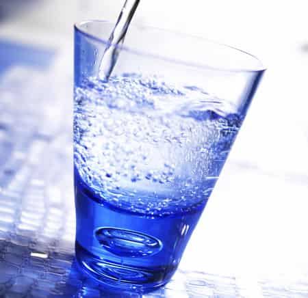 这样喝水能减肥吗，懒人瘦身最快最有效的秘诀 懒人减肥 第2张