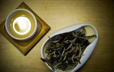 最有效的减肥茶,绿茶VS普洱茶瘦身效果 减肥饮品 第2张-瘦瘦减肥网 最有效的减肥茶,绿茶VS普洱茶瘦身效果 减肥饮品 第2张