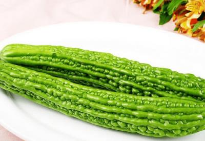 苦瓜减肥方法食谱，清热又消脂 减肥食谱 第1张