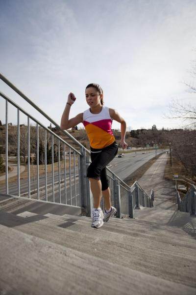 每天爬楼梯可以减肥吗?可以的话,你还坐电梯吗 减肥 第1张-瘦瘦减肥网 每天爬楼梯可以减肥吗?可以的话,你还坐电梯吗 减肥 第1张