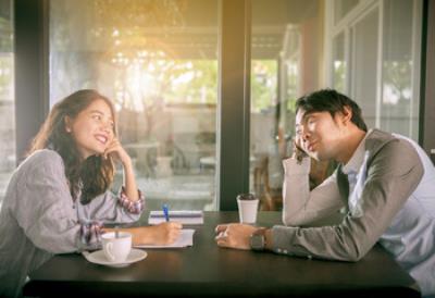 瑜伽5式 “颈”现美丽 瑜伽减肥 第1张-瘦瘦减肥网 瑜伽5式 “颈”现美丽 瑜伽减肥 第1张