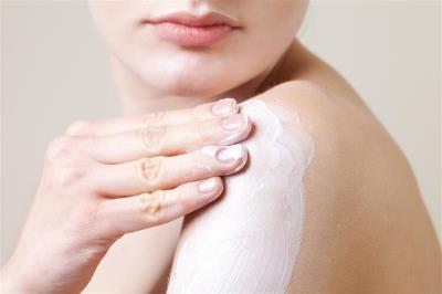 冬天这么寒冷,适合做丰胸假体手术吗? 丰胸 第2张-瘦瘦减肥网 冬天这么寒冷,适合做丰胸假体手术吗? 丰胸 第2张