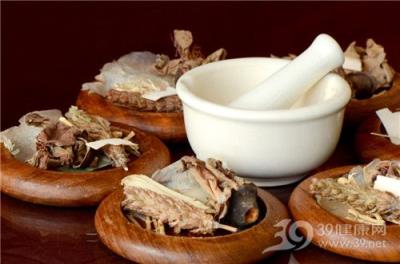 冬季产后如何减肥?美味食疗汤 健脾利湿消浮肿 产后减肥 第1张-瘦瘦减肥网 冬季产后如何减肥?美味食疗汤 健脾利湿消浮肿 产后减肥 第1张