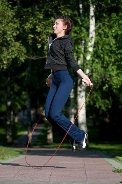 跳绳减肥,不了解,怎么采纳? 跳绳减肥 第2张-瘦瘦减肥网 跳绳减肥,不了解,怎么采纳? 跳绳减肥 第2张